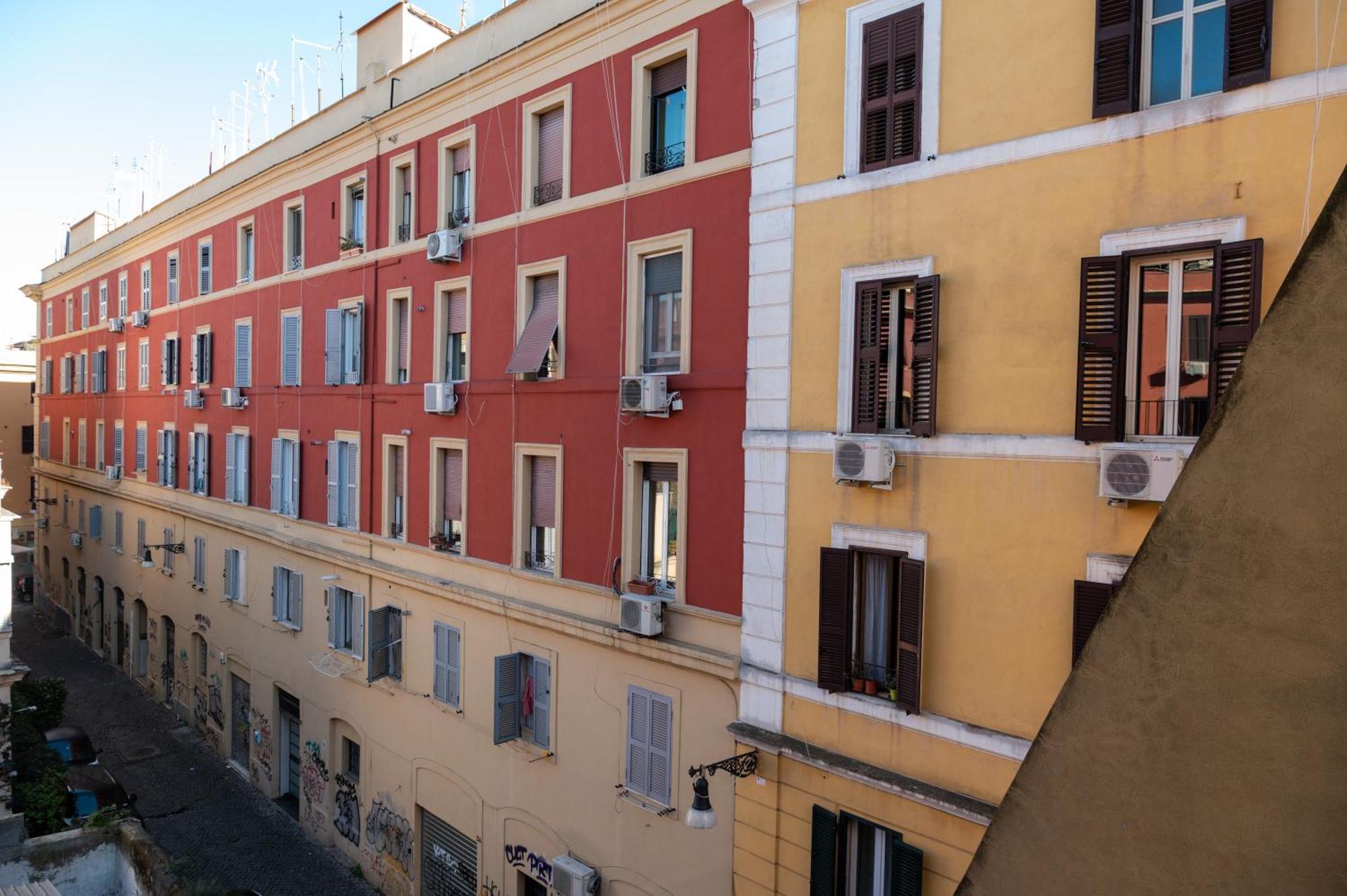 Half Palace, Relaxing Apartment In Rome San Lorenzo Екстериор снимка