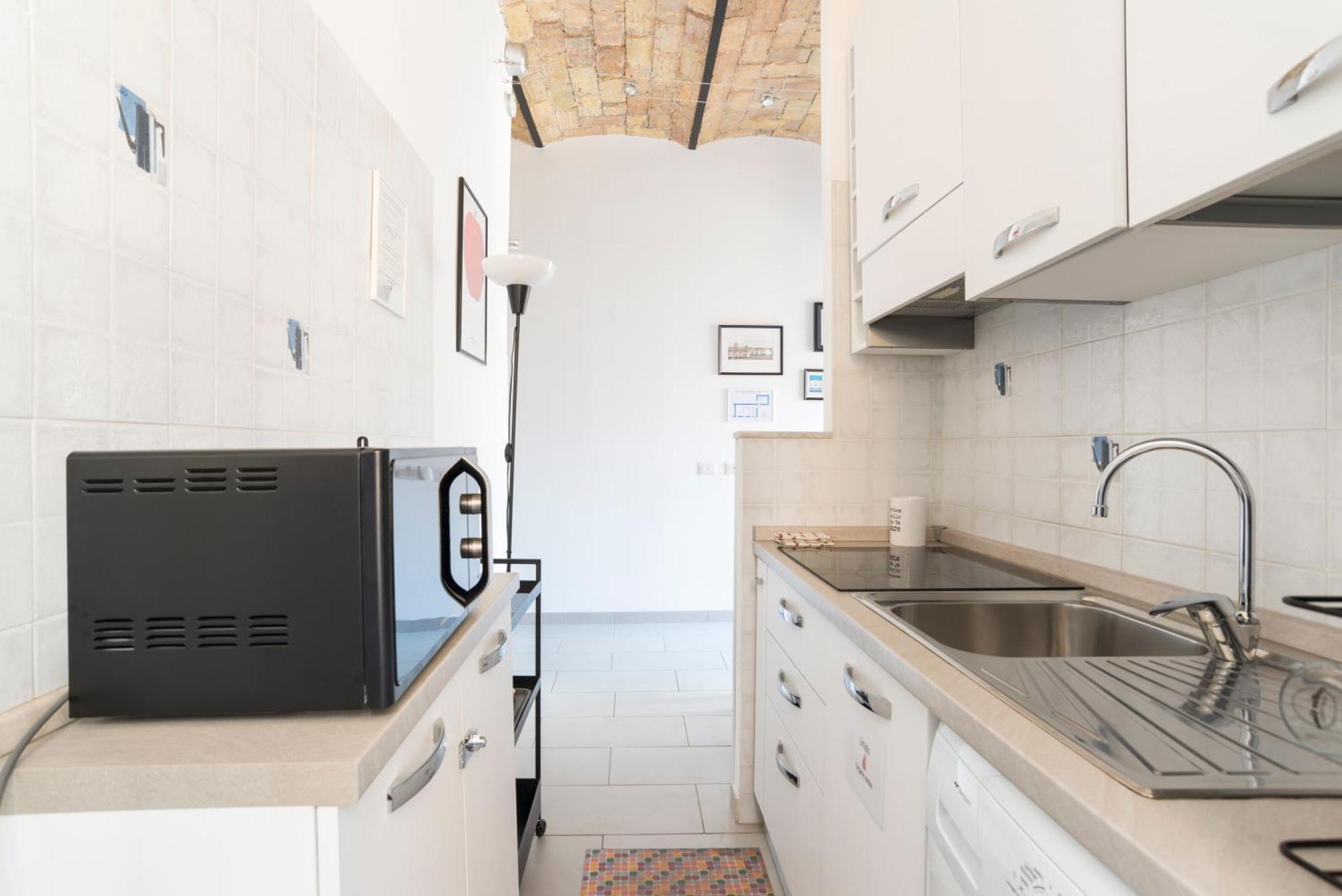 Half Palace, Relaxing Apartment In Rome San Lorenzo Екстериор снимка